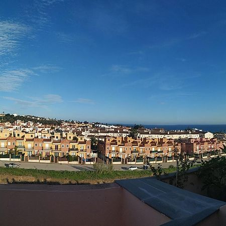 Suites Beach Nature 벨레즈 말라가 객실 사진