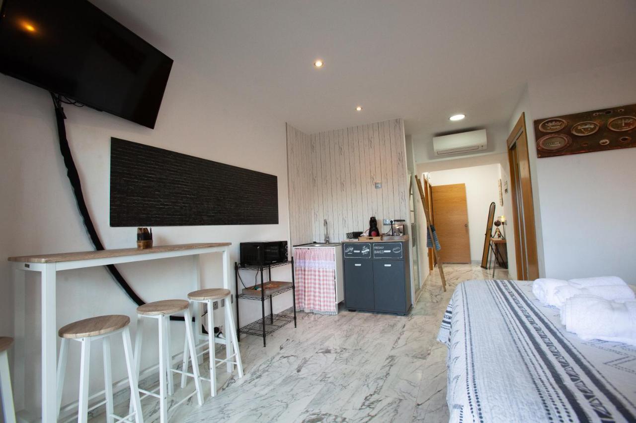 Suites Beach Nature 벨레즈 말라가 외부 사진